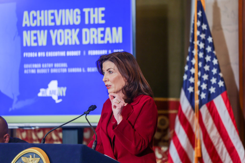 What Kathy Hochul’s Budget Tells Us About New York’s Cap-and-Invest Plan